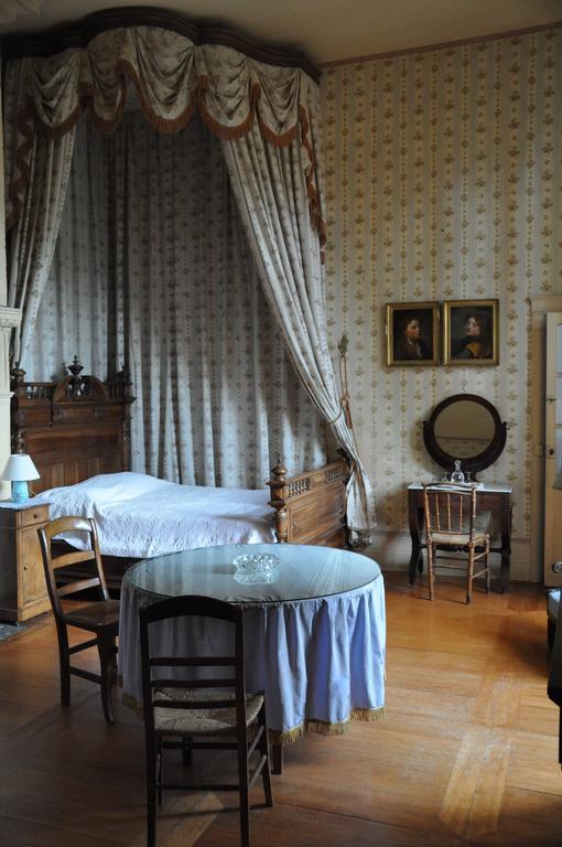 Chateau De Lanquais Bed & Breakfast Eksteriør bilde